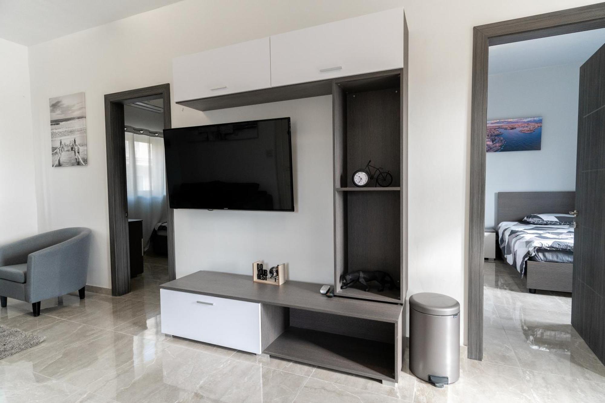 Luxurious Beach Apartment Birzebbuga Exterior photo